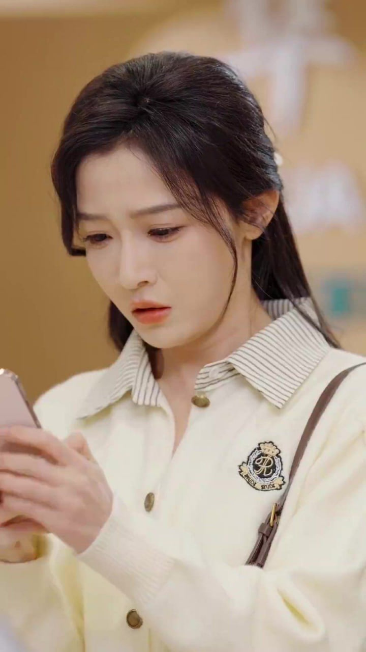 離婚后,陸總舔狗上身幫我提鞋 